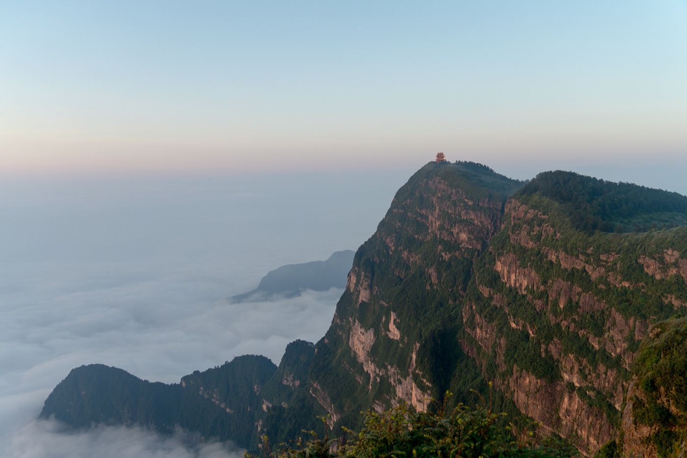 峨眉山